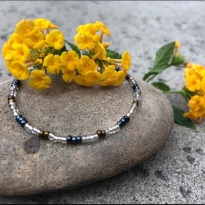 Minimalist bracelet: blue/bronze/clear